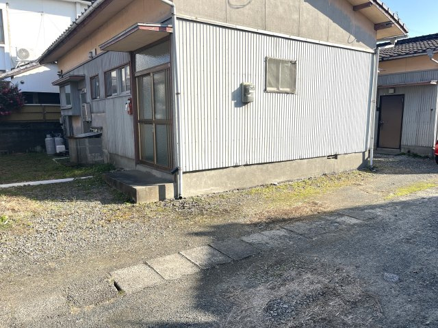ウエストビレッジの駐車場