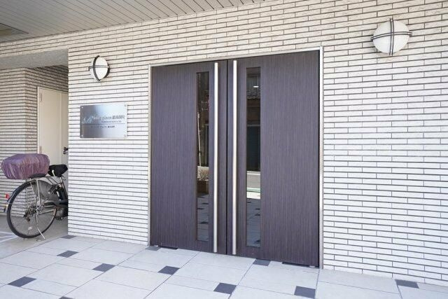 Ｒｉｓｉｎｇ　ｐｌａｃｅ練馬関町ステーションスクエアのエントランス