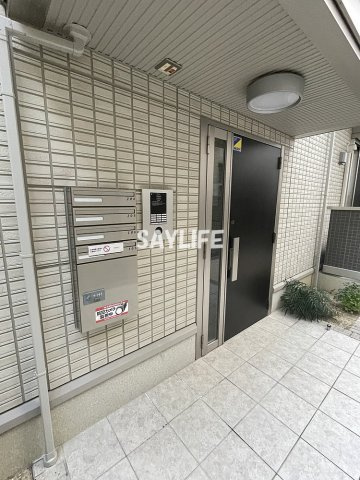 ラフィーネ徳庵のエントランス