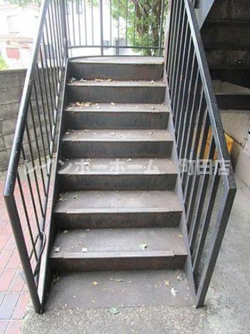 インベストメント忠生※初期費用分割あと払いサービス利用可能物件のロビー