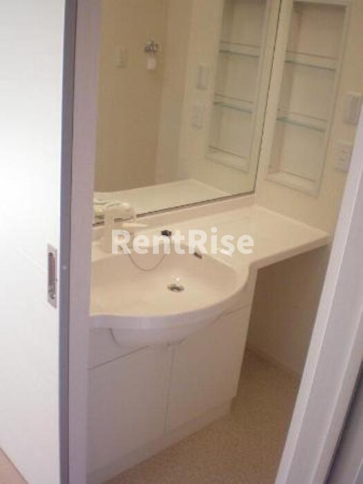 神山ヒルズの洗面所|洗面台(3号室)