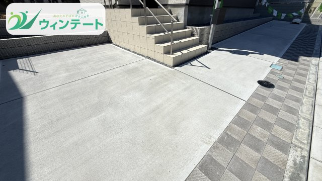 土浦市天川2丁目5期　新築戸建の駐車場|2台分の駐車スペースを確保。お子様の送迎や買い物の際にも便利な配置です。