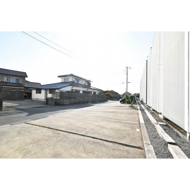 レガロ上津Bの駐車場