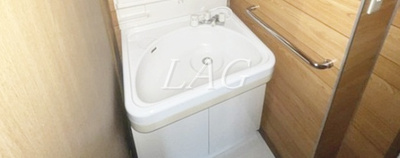 【洗面所】 | リンデンハイム赤塚 | 洗面台です。