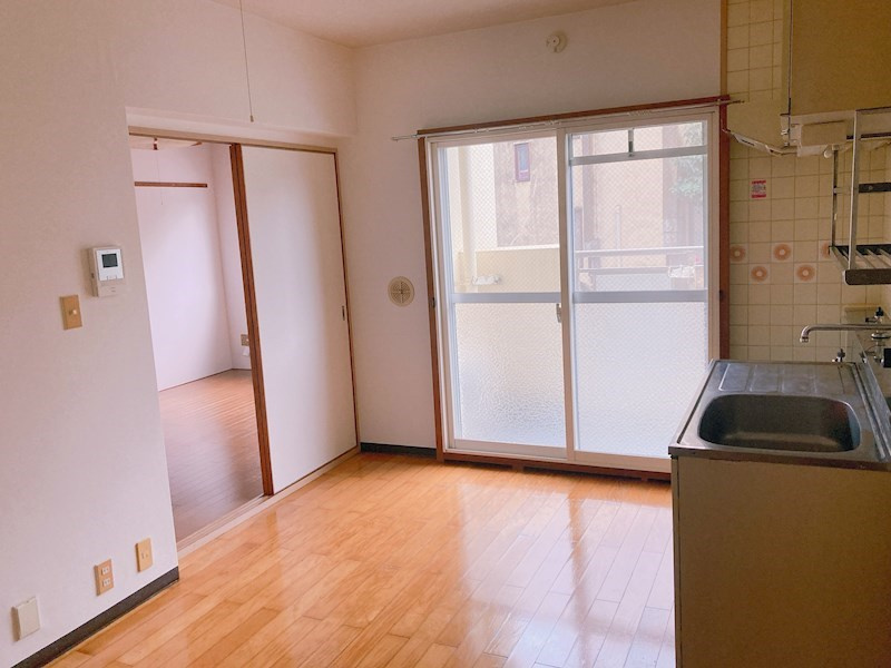 第2いづみマンションの居間・リビング