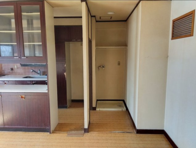 三島市谷田の中古マンションのその他|キッチンから洗濯機置場が近隣していて、家事の移動が少なくスム－ズに行えます。日々の生活効率を重視する方にお勧めです。