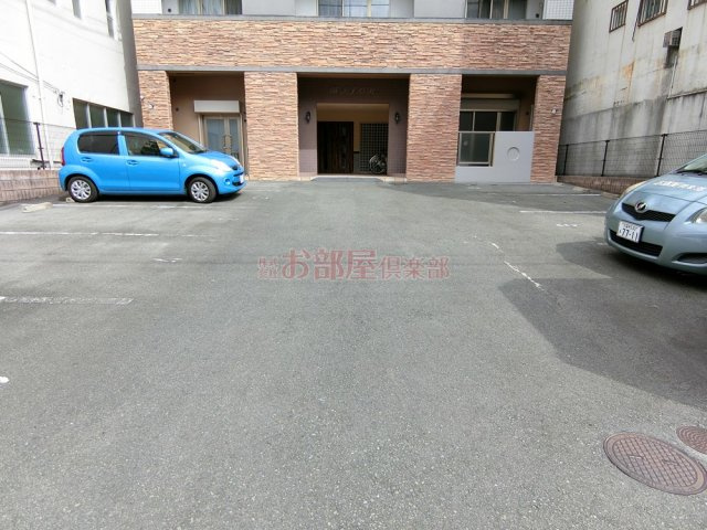 ビジュの駐車場