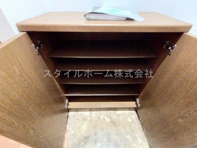 アゼリア２１の収納