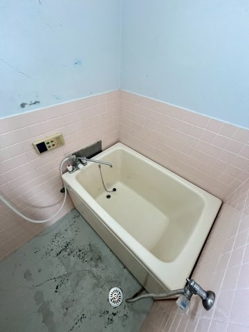 ハイツ寿の浴室