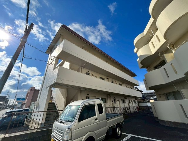 ハイツ寿の外観