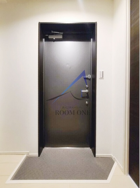 Ｃｒｏｓｓ　Ｇｒａｙ町屋の玄関|玄関です。