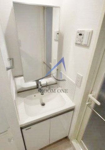 ステージグランデ平和台の洗面所|独立洗面台です。