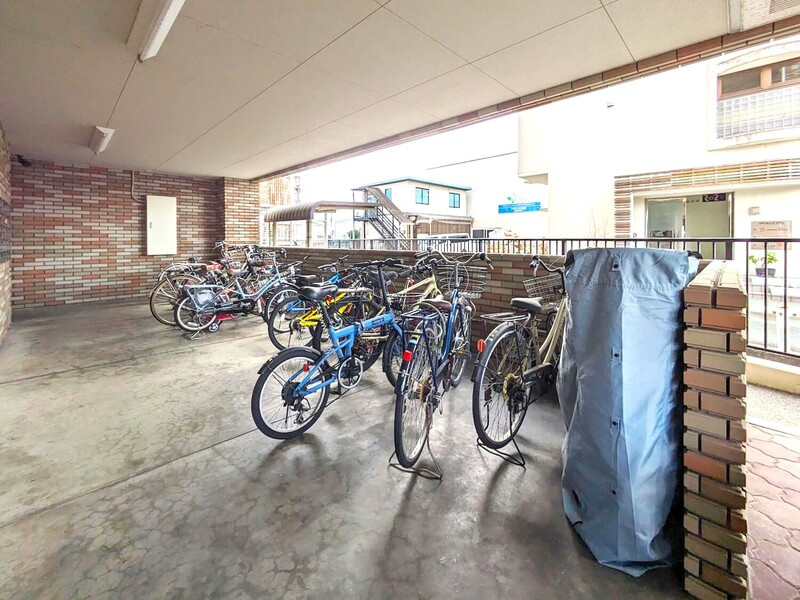 オリンピア那珂川のその他共用部分|☆お住まい、敷地内自転車置き場完備♪敷地内駐車場もあります♪