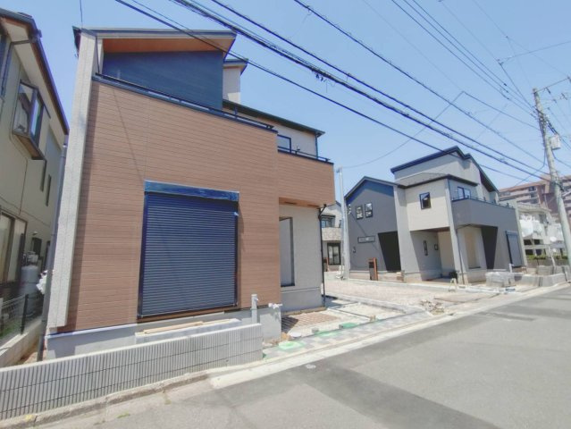 【前面道路含む現地写真】の画像