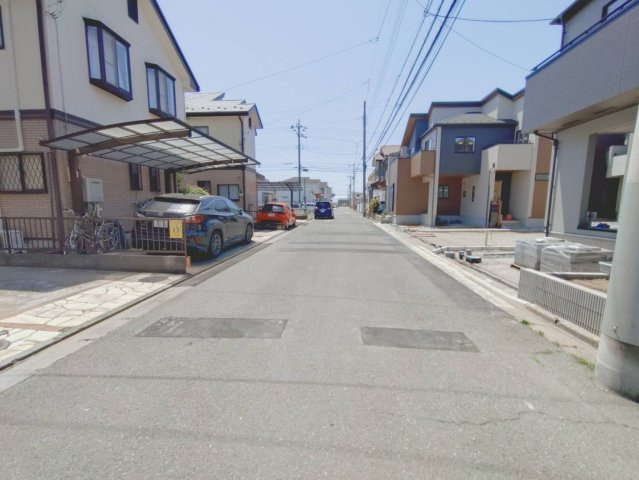 【前面道路含む現地写真】の画像