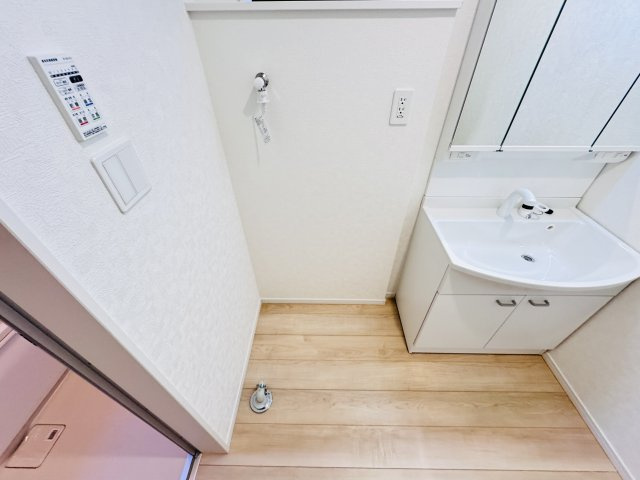 葛飾区水元４丁目新築戸建【水元小学校：5分】のランドリースペース|洗濯機置き場