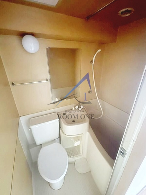 アルベルゴ上野の浴室|お風呂です。