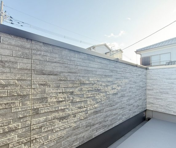 宇治市小倉町春日森　B号地のバルコニー