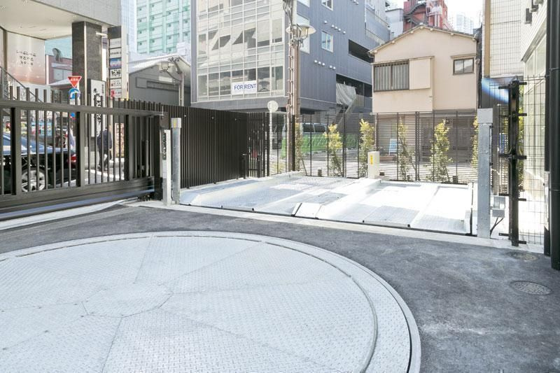 パークアクシス赤坂見附の駐車場