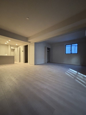 【居間・リビング】 | スプランディッド上野North