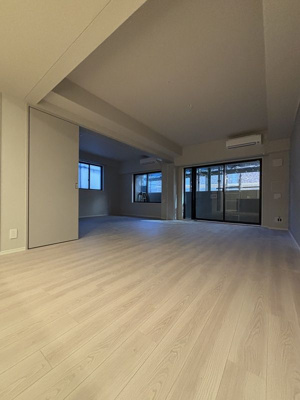 【居間・リビング】 | スプランディッド上野North