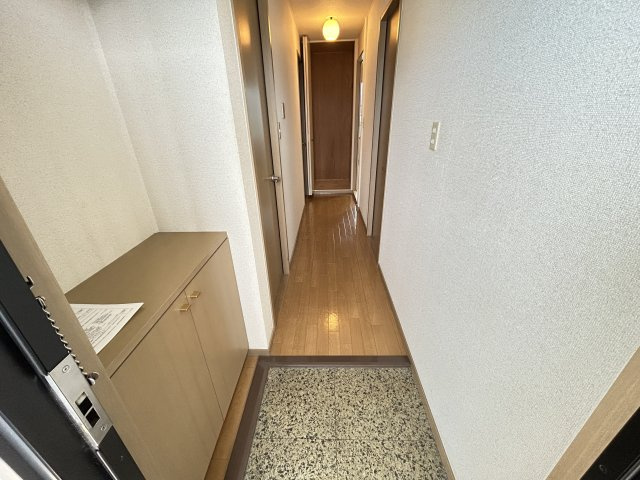 エントピア梅美Bの玄関|明るい玄関です