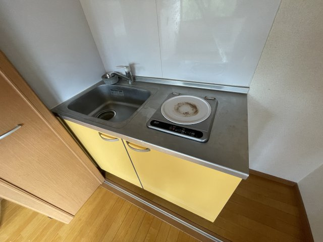 狛江市中和泉１丁目のアパートのキッチン