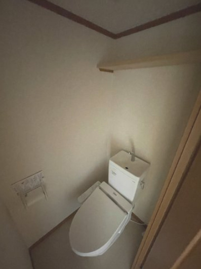 狛江市中和泉１丁目のアパートのトイレ