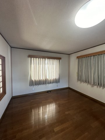 豊田市京町2丁目貸家の居間・リビング