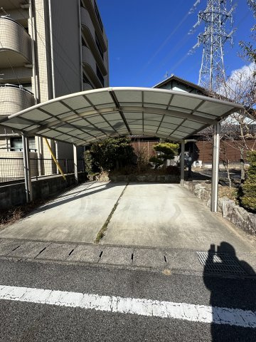 豊田市京町2丁目貸家の駐車場