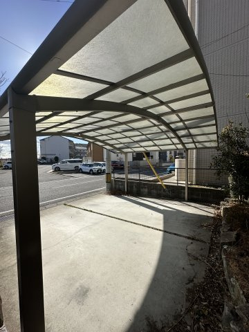 豊田市京町2丁目貸家の駐車場