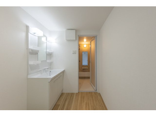 仮）八女　戸建　ガレージ付　賃貸住宅の駐車場