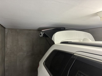 【駐車場】 | 江戸川区南小岩２丁目 売戸建 | 車高1,810㎜のＳＵＶでもリヤゲートを開けて荷物の出し入れも可能