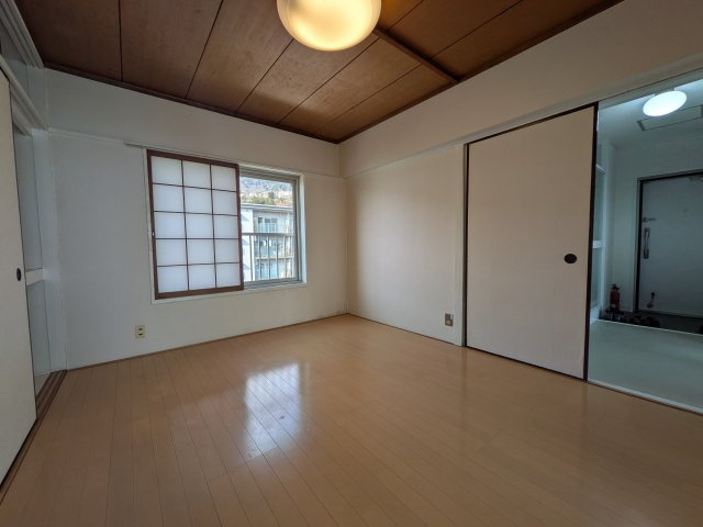 渦ヶ森コーポ10号館の洋室