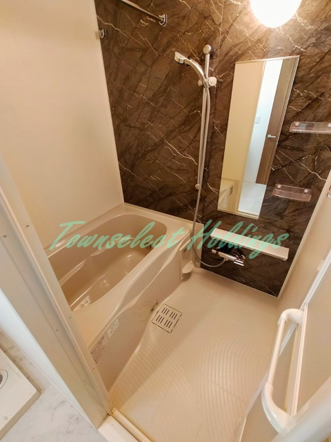 メナージュ・リアンの浴室|追炊き・浴室乾燥機付き※同施工