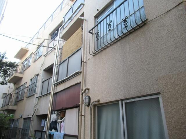 光ハウスの外観