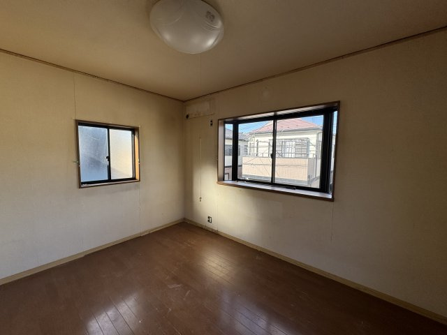 2026年2月フルリフォーム完成予定です。クロス張替え、フロアタイル重ね張り、室内クリーニング予定です。