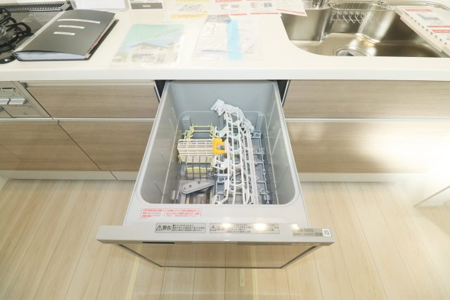 郡山市八山田6丁目　　  ２号棟　　　行徳小学校、行健中学区　のキッチン|食洗機付♪　