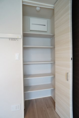 グランシエルの収納|洋室収納①