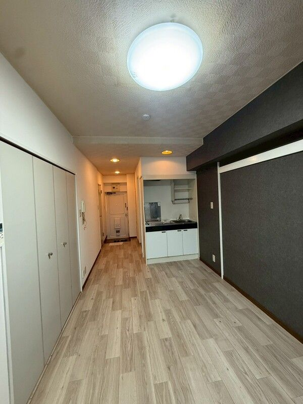 ニューシャトレーマンションの居間・リビング