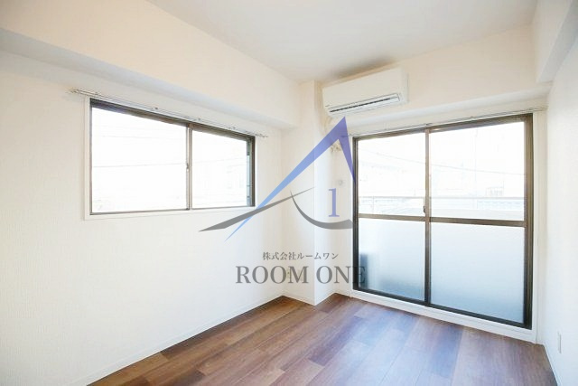 ライオンズマンション三軒茶屋第７の居間・リビング|洋室のお部屋です。