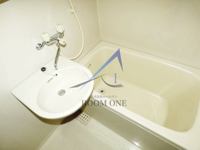 メゾン・ド・エスポワールの浴室|お風呂です。