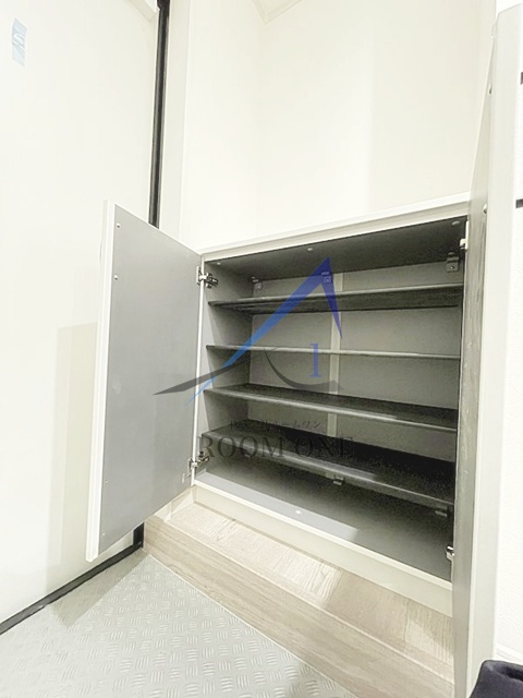 ハーミットクラブハウストゥギャザー鶴見岸谷の玄関|玄関です。