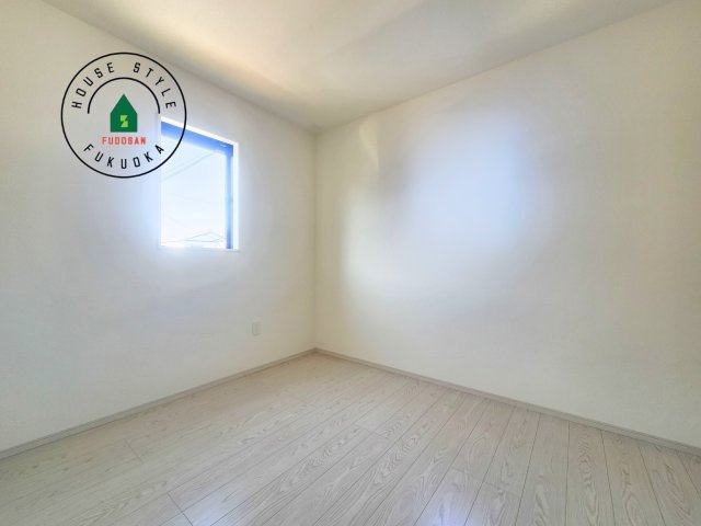 糟屋郡粕屋町甲仲原2丁目第3-1棟（1号棟）の内観：施工例|柔らかい陽光が差し込む明るいお部屋を演出する設計。彩光の取れる窓が気持ちの良いお部屋を創り上げます。