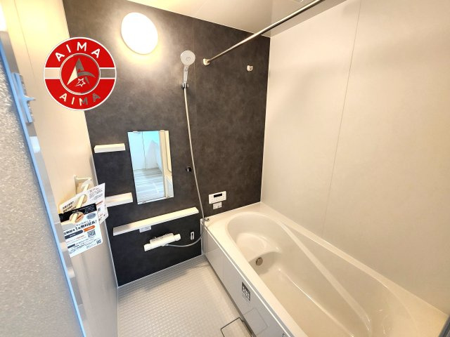 太宰府市朱雀4丁目第4-2棟（1号棟）　の内観：施工例|1日の疲れを癒してくれる広々バスルーム。雨の日のお洗濯にも大活躍な浴室乾燥機付です！