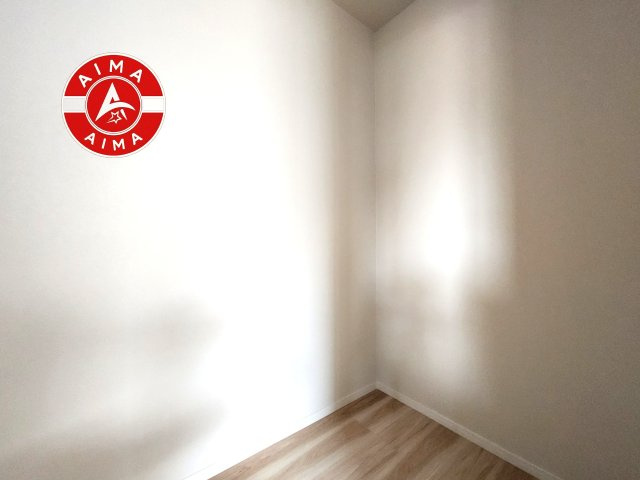 太宰府市朱雀4丁目第4-2棟（1号棟）　の内観：施工例|洋服や大きな荷物が多い方や人数の多いご家族などは、一般的なクローゼットよりもウォークインクローゼットのほうが使い勝手が良いです。