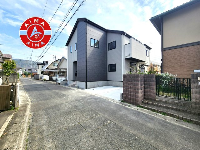 太宰府市朱雀4丁目第4-2棟（1号棟）　の前面道路含む現地写真|見学の時間などお気軽にお問い合わせ下さい。