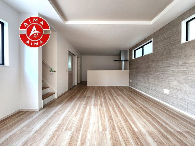 太宰府市朱雀4丁目第4-2棟（1号棟）　の内観：施工例|キッチンからリビングをしっかり確認できます。家族の笑顔があふれる空間になりそうですね。