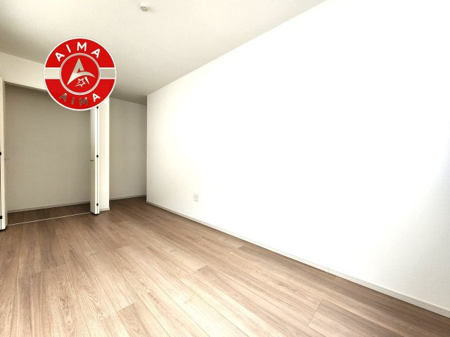 太宰府市朱雀4丁目第4-2棟（2号棟）　の内観：施工例|穏やかな光が差し込む室内には、穏やかな時間が流れます。