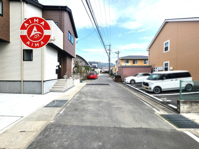 太宰府市朱雀4丁目第4-2棟（2号棟）　の前面道路含む現地写真|前面道路です。